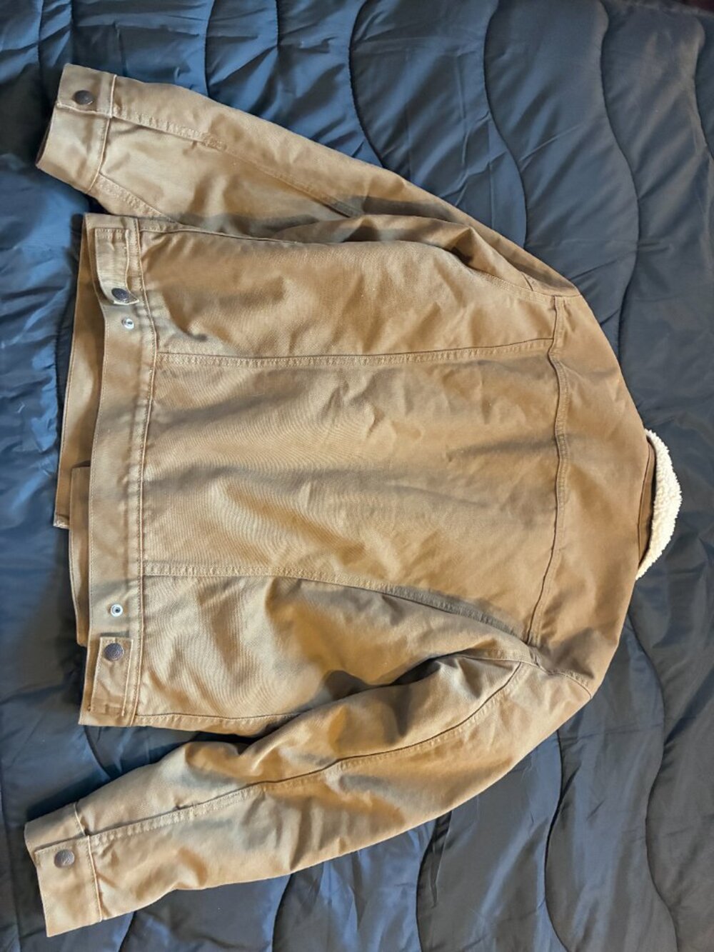 Levi Jacket - Picture 2 of 3